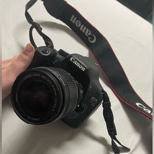 Canon camera and canon image stabilizer lens